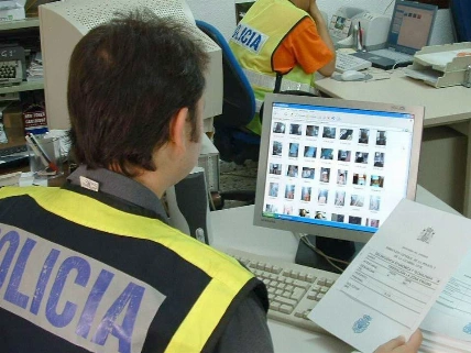Суд оштрафовал сайт знакомств за рекламу проституции на 50000 евро RUSSPAIN.RU