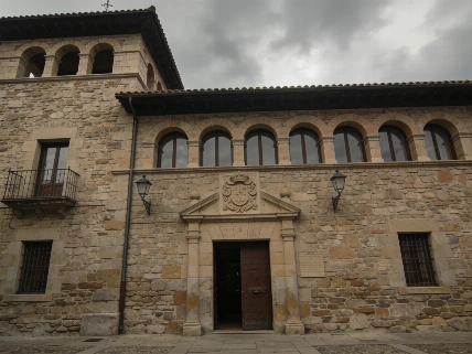 В Ripoll требуют от мэра Orriols передать контроль над полицией RUSSPAIN