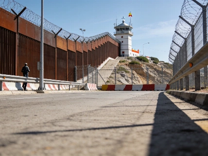 Ceута вновь требует помощи из-за наплыва мигрантов и давления Марокко RUSSPAIN.RU