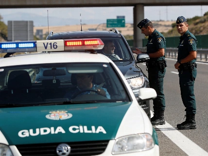 Патрули не справляются: Guardia Civil не хватает сил для всех вызовов по V16 RUSSPAIN.RU