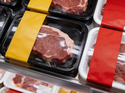 Цвет лотка не говорит о качестве мяса в супермаркетах Испании RUSSPAIN.RU