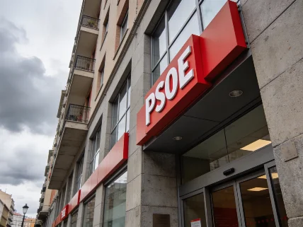 Педро Санчес запускает кампанию 2027 года и требует от PSOE преодолеть кризис RUSSPAIN.RU