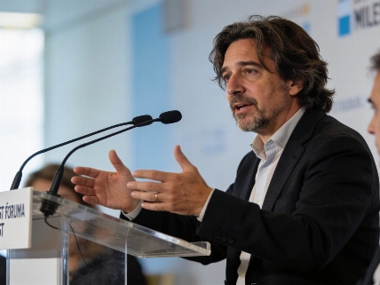 Javier Milei arremete contra Pedro Sánchez en Madrid RUSSPAIN.RU