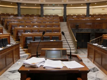 PP отверг инициативу Junts и не видит шансов на смену правительства RUSSPAIN.RU