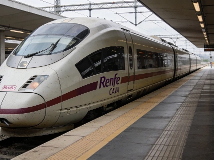 Renfe проводит вторую забастовку: сокращены рейсы и усилены ограничения RUSSPAIN