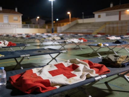Жители Авилы проводят ночь в спортзале из-за лесного пожара RUSSPAIN.RU