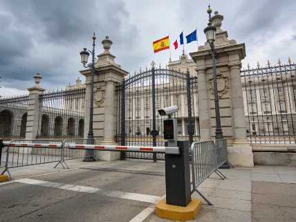 Сенат Испании блокирует договор с Францией на фоне визита Макрона RUSSPAIN.RU