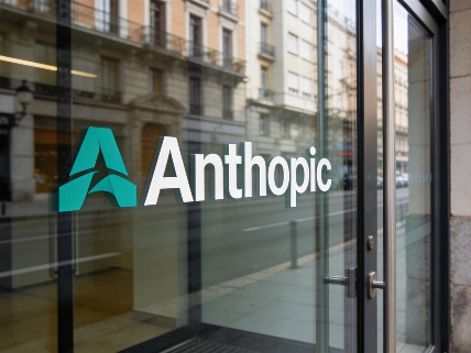 Anthropic открывает офис в Мадриде и требует замедлить развитие ИИ RUSSPAIN.RU