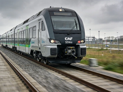 CAF испытала поезд: 273 км без капли дизеля и внешней электросети RUSSPAIN.RU