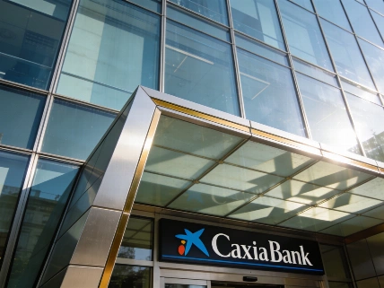 CaixaBank разгоняет продажи рисков ради рекордных дивидендов RUSSPAIN.RU