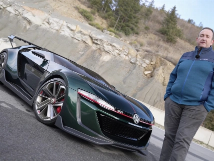 Volkswagen превратил виртуальный GTI Roadster в реальный прототип RUSSPAIN