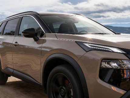 Nissan X-Trail 2026: новая версия, больше технологий и свежий дизайн RUSSPAIN