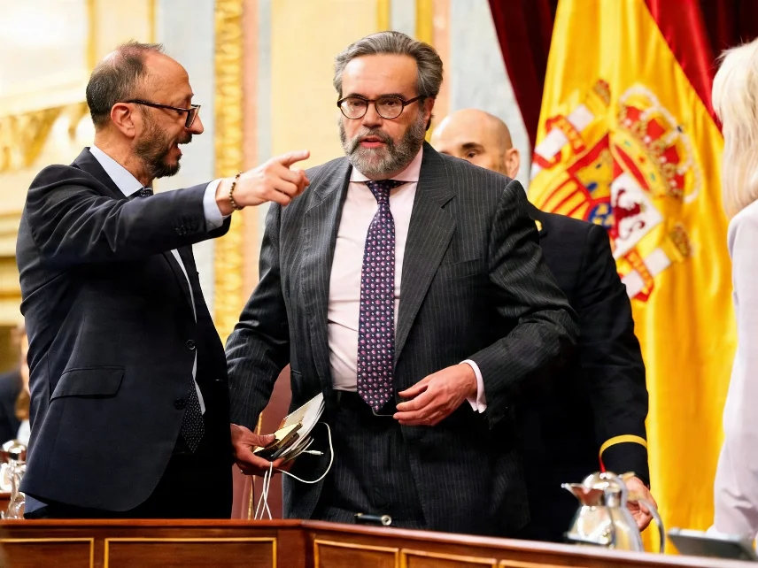 Почему идеи Альтамиры о зарплатах и классах снова обсуждают в Испании RUSSPAIN