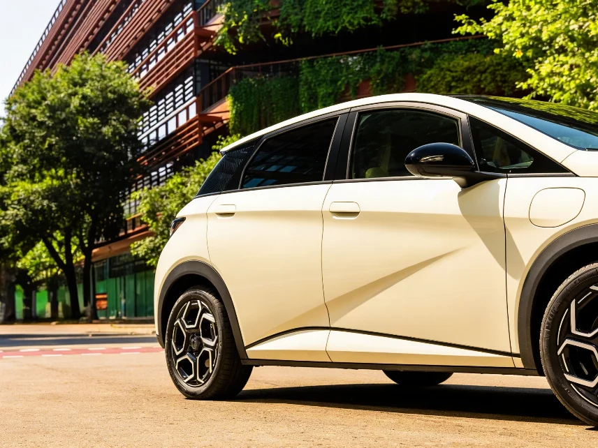 В Испании теперь можно взять BYD Dolphin 2026 и не платить до лета — но есть нюанс RUSSPAIN