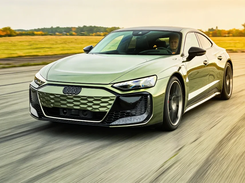Audi RS e-tron GT 857 л.с. и 2,8 секунды — но есть деталь, о которой все молчат RUSSPAIN