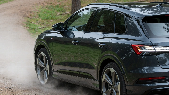 Audi Q4 2026: новый электрокроссовер с рекордной автономностью RUSSPAIN