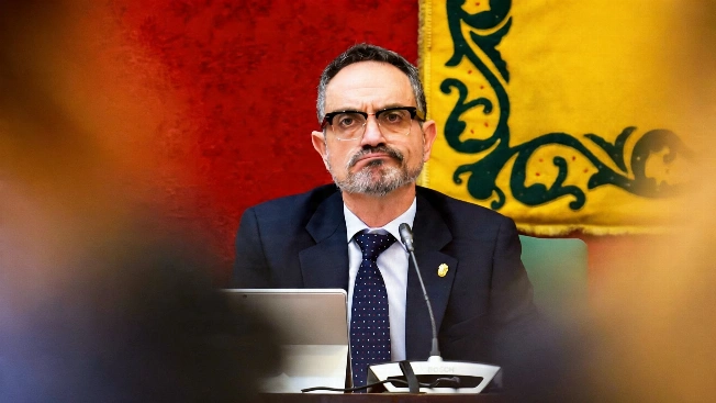 Feijóo не требует отставки мэра Мостолеса после его обвинения RUSSPAIN