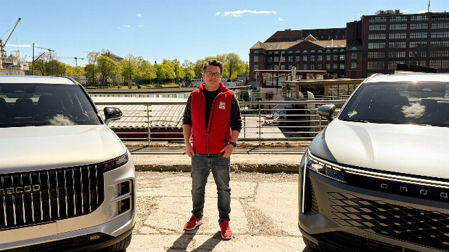 Два китайских гибридных SUV бросают вызов европейцам RUSSPAIN