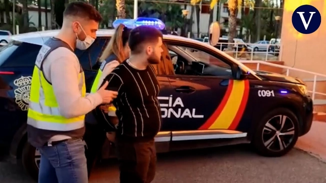 Испания. Полиция пытается задержать убийцу... Дополнено: ЗАДЕРЖАН RUSSPAIN.RU