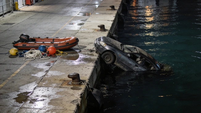 Две женщины погибли при падении автомобиля в море в Альхесирасе RUSSPAIN.RU