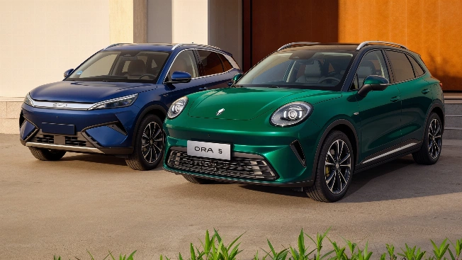 GWM Ora 5 и BYD Atto 3 EVO: битва китайских электрокроссоверов в Испании RUSSPAIN