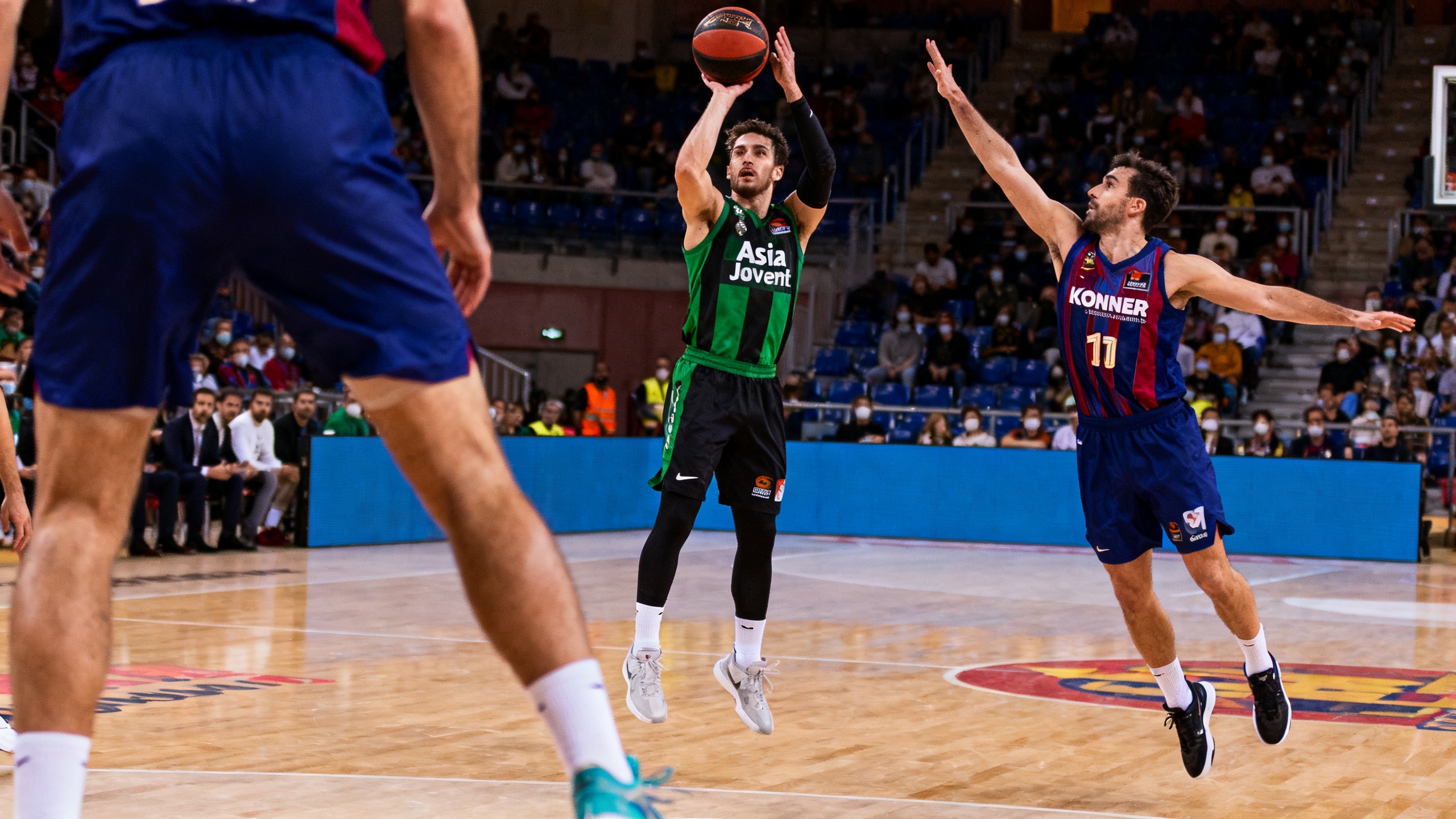 В Бадалоне баскетболисты Asisa Joventut не оставили шансов сопернику в матче плей-офф RUSSPAIN