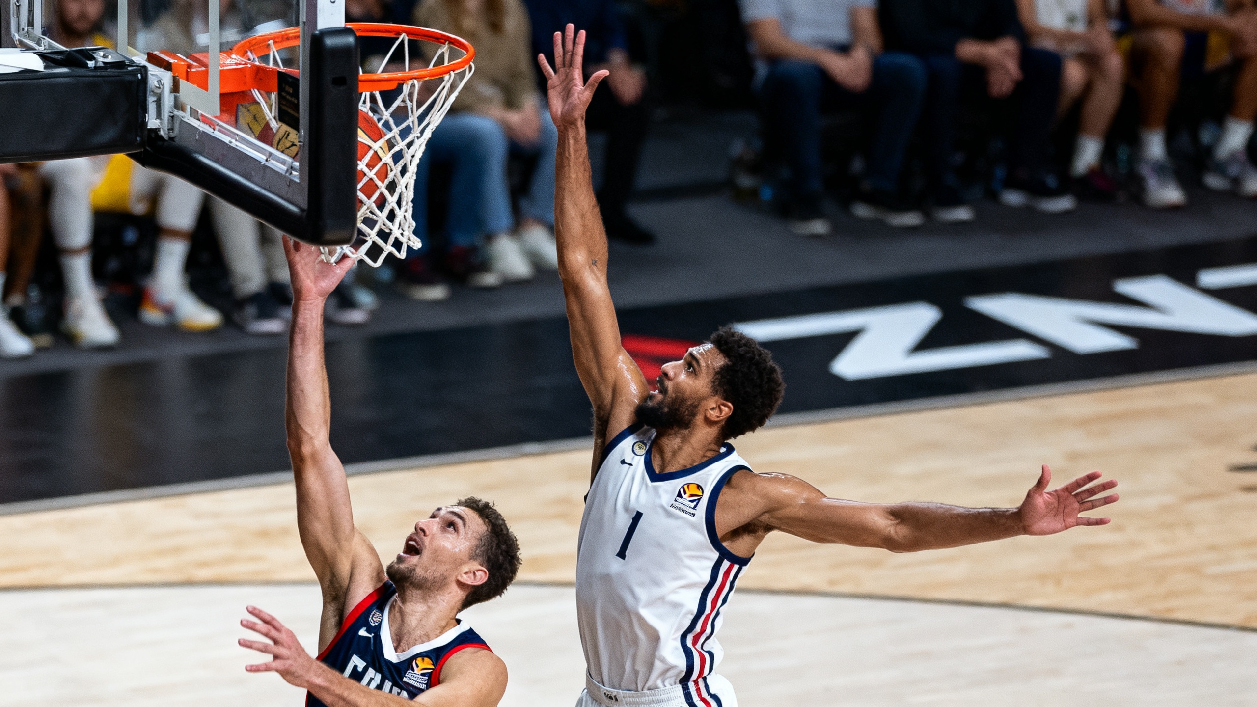 Ожесточённая борьба Thunder и Spurs, а также дуэль Knicks и Cavaliers RUSSPAIN