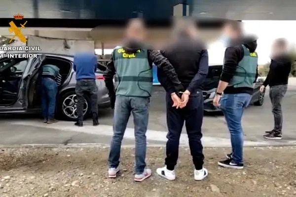 Испания. Банда грабила украинских беженцев: 7000 евро наличными и т.д. RUSSPAIN