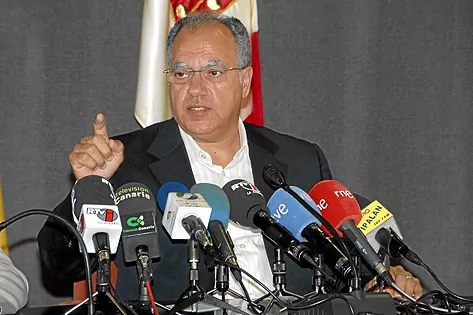 Испания. Губернатор острова хочет разбомбить извергающийся вулкан RUSSPAIN