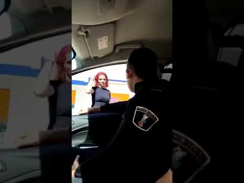 Полицейскому, который обидел транссексуала, грозит до 2 лет тюрьмы RUSSPAIN