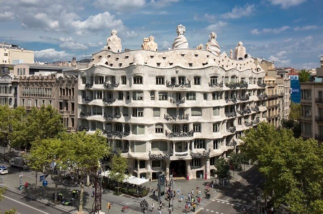 La Pedrera La Pedrera, obra de arte total | Gaudí en Barcelona RUSSPAIN