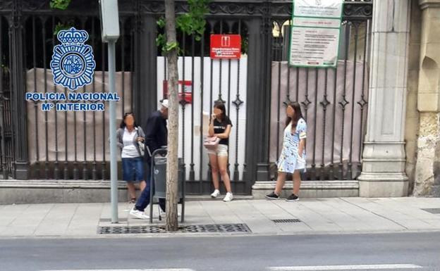 В Гранаде задержана атаманша женской банды (кражи, мошенничество) RUSSPAIN