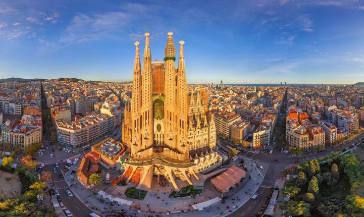 Почему Испания стала самым-самым туристическим направлением в мире? RUSSPAIN