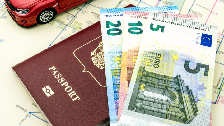 Борьба с наличными: Теперь деньги могут отобрать на границе RUSSPAIN