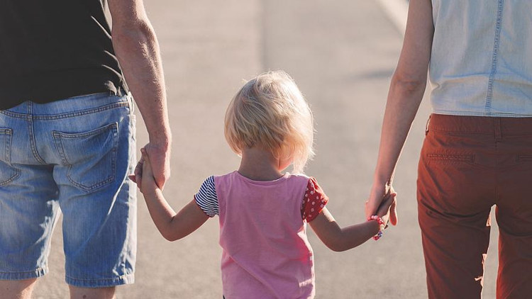 И Франция туда же: Родитель 1 и родитель 2 вместо МАТЬ и ОТЕЦ. Дежавю RUSSPAIN