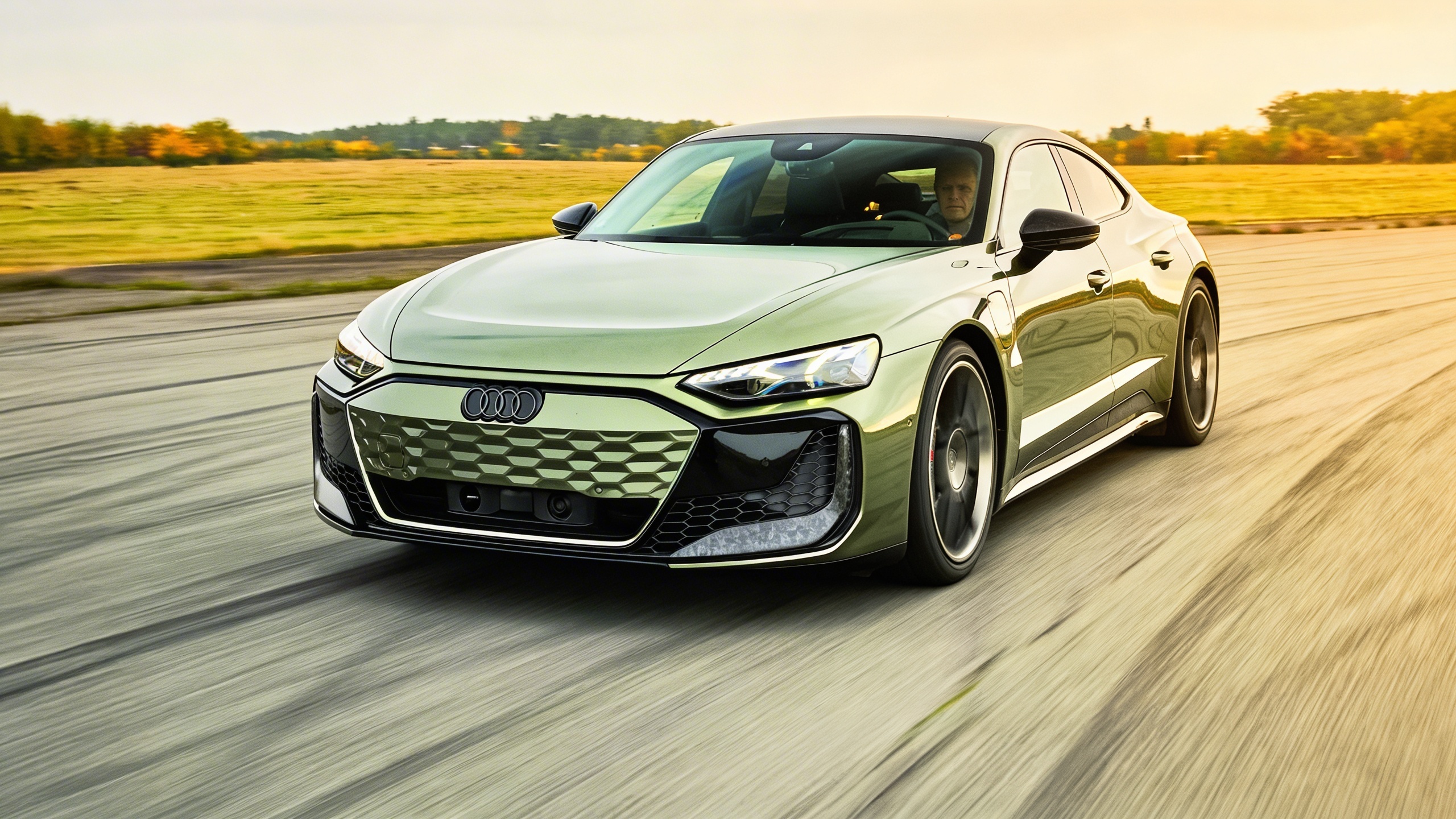 Audi RS e-tron GT 857 л.с. и 2,8 секунды — но есть деталь, о которой все молчат RUSSPAIN
