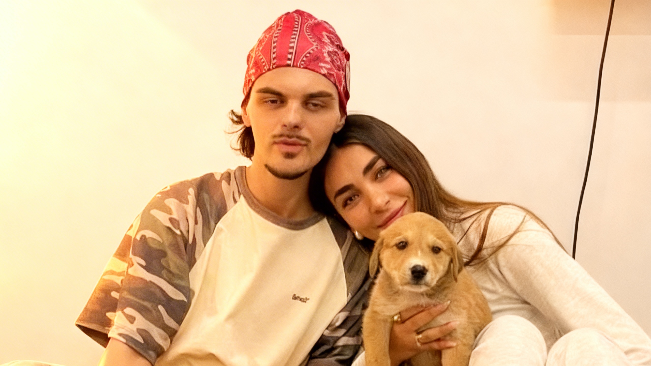Поклонники обсуждают возможное воссоединение Abraham Mateo и Esty CG после разрыва RUSSPAIN