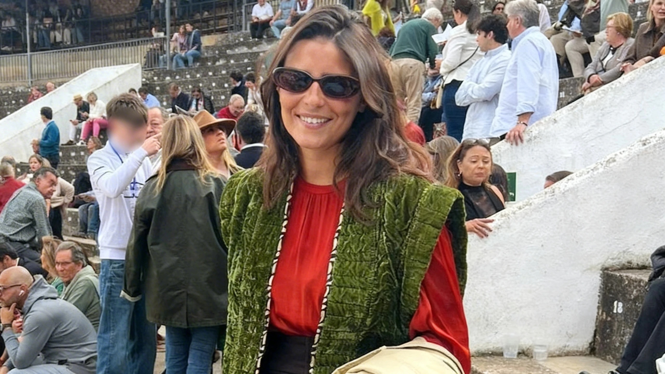 Тана Ривера вновь в центре внимания после появления на арене с Рока Реем RUSSPAIN