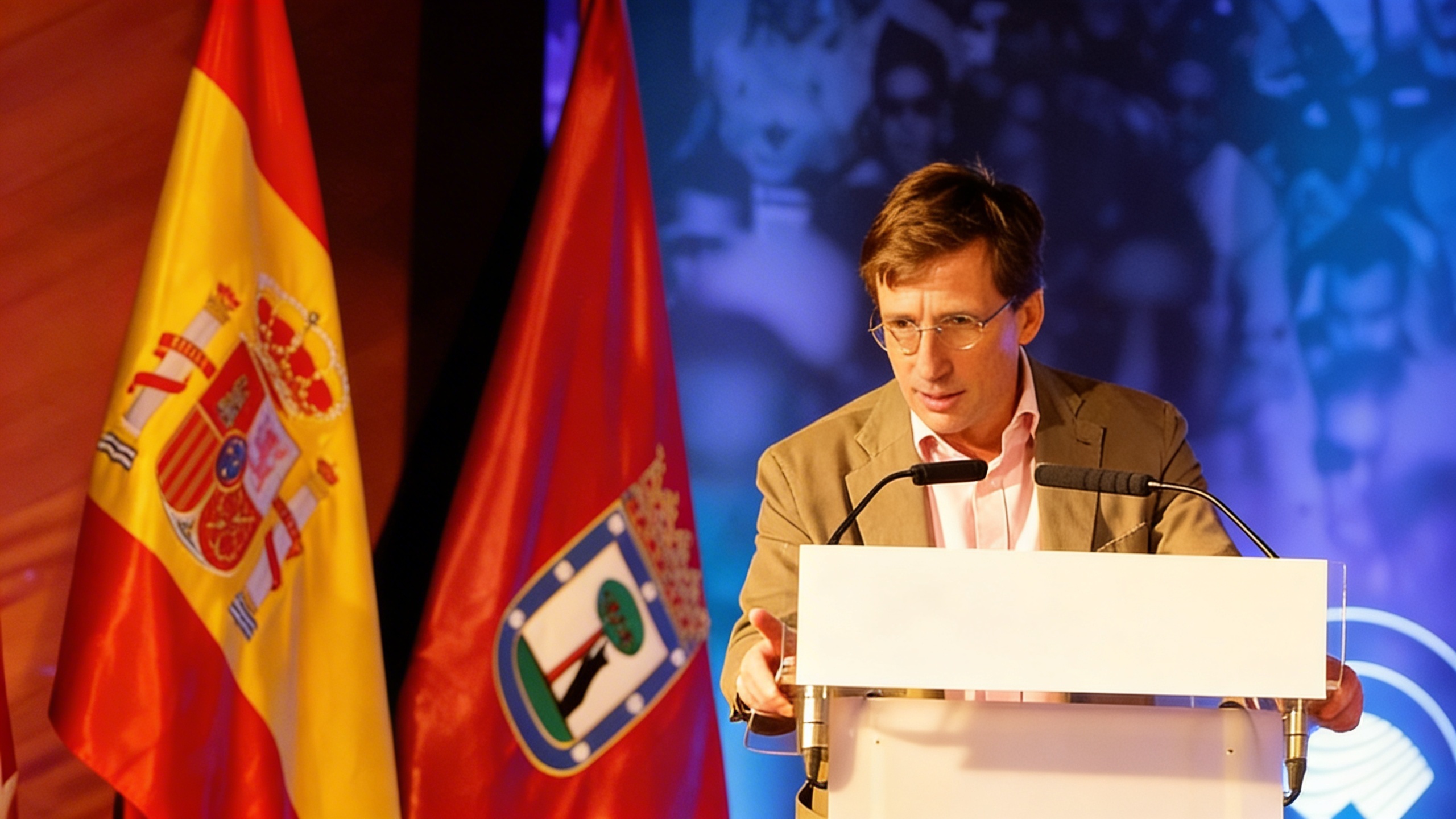 Власти Мадрида готовят уникальное признание для Мачадо RUSSPAIN