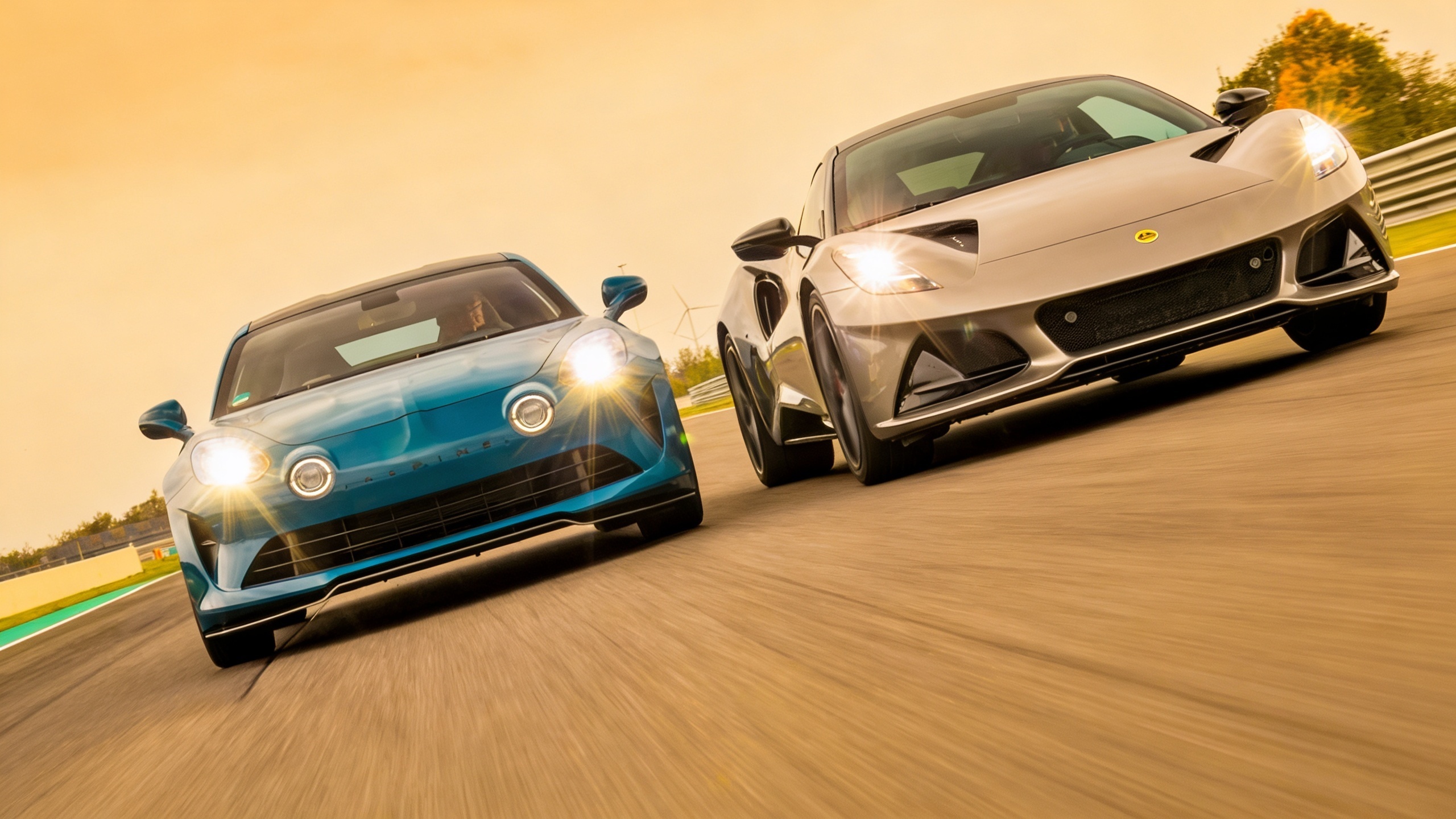 Сравнение Alpine A110 GTS и Lotus Emira Turbo SE: моторы, динамика и шанс для Испании RUSSPAIN