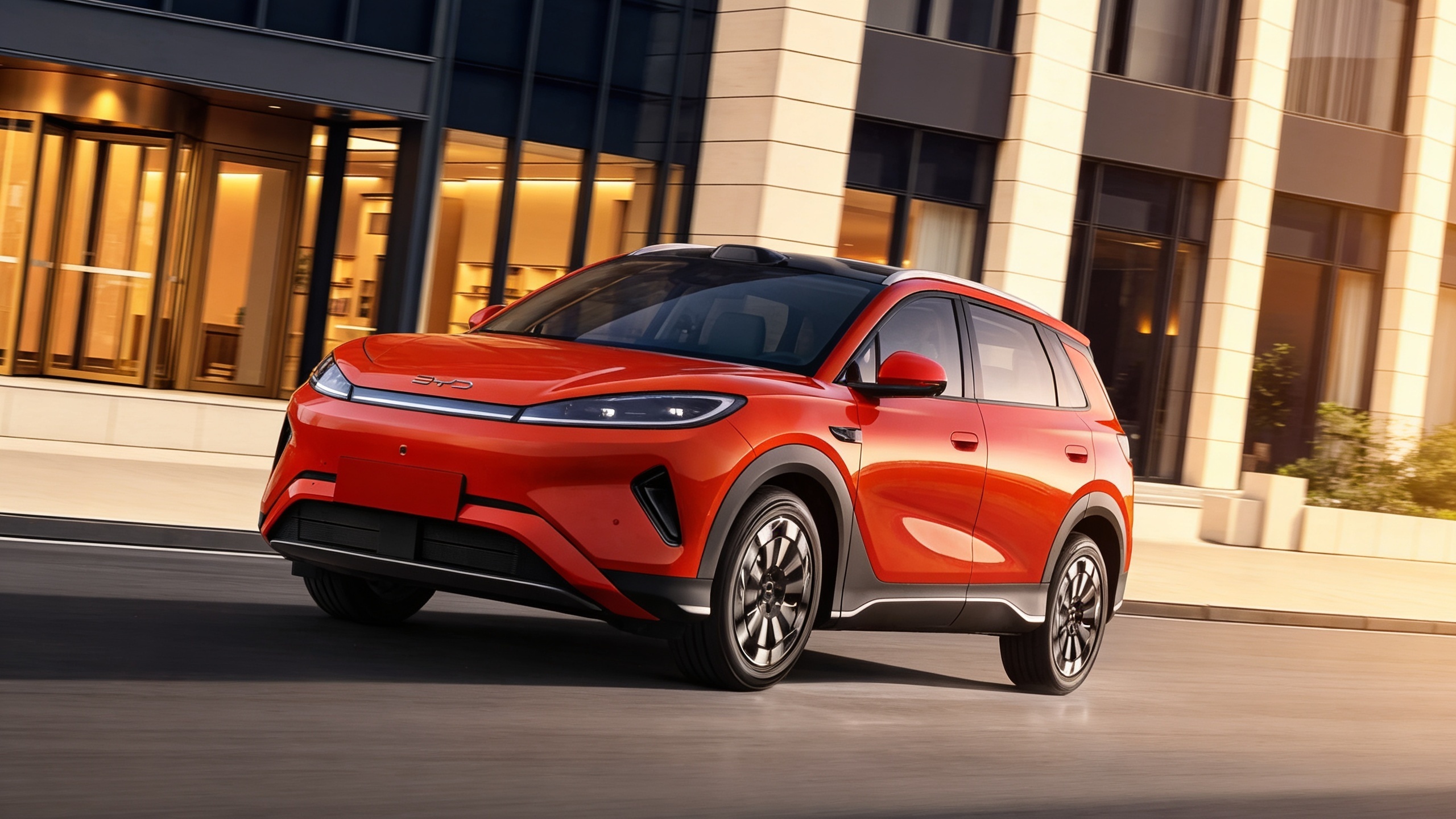 Новый BYD Sealion 05: рекордная автономность гибрида и ультрабыстрая зарядка электромобиля RUSSPAIN