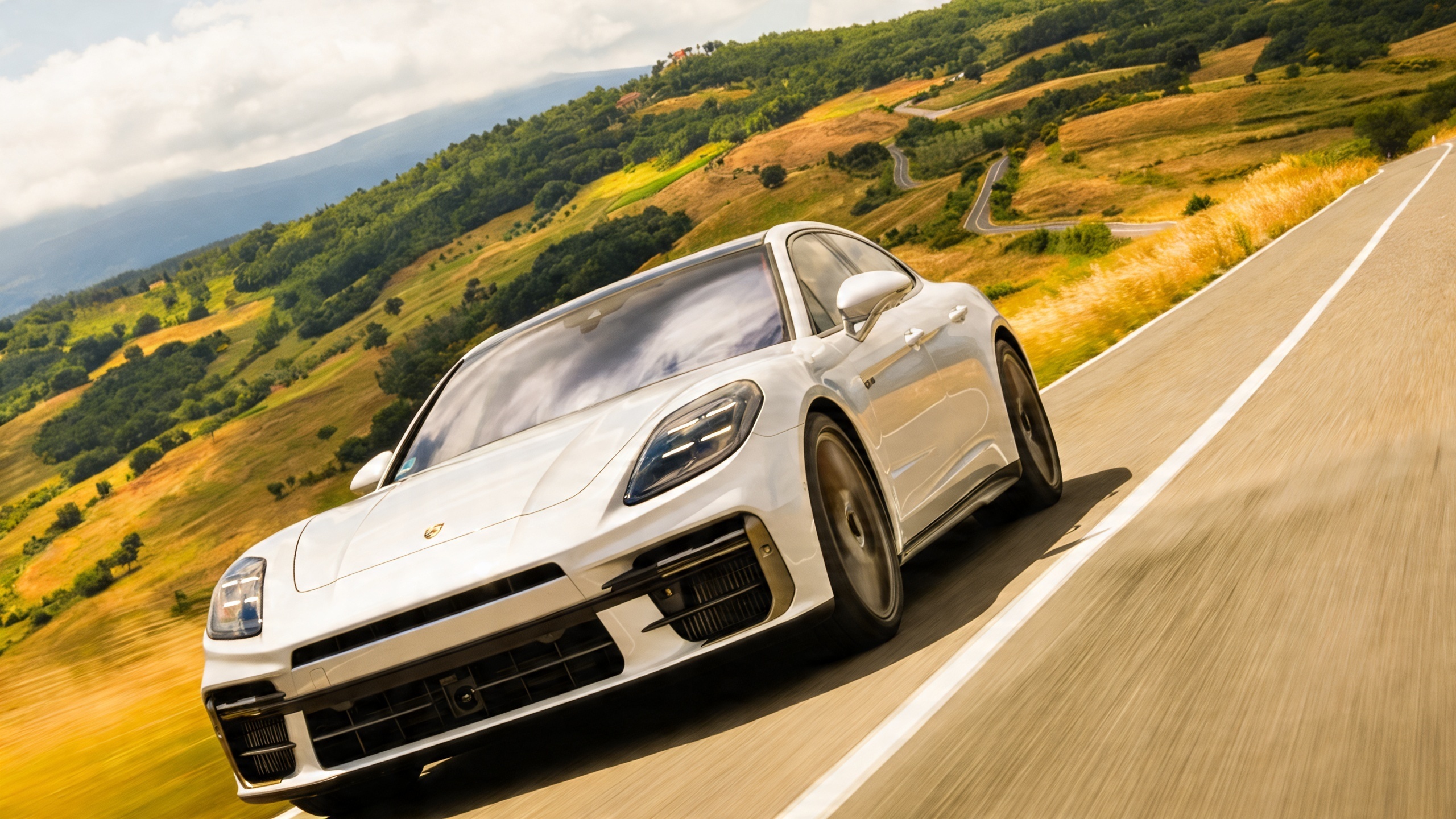 В Panamera Turbo S E-Hybrid есть нюанс, который меняет всё представление о гибридах RUSSPAIN