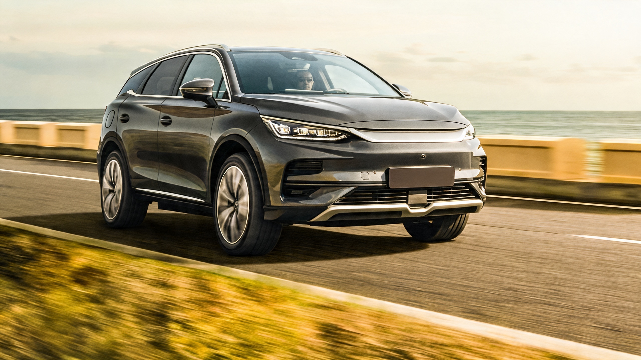 BYD Tang 2026: почему этот электрокроссовер пугает конкурентов и манит покупателей RUSSPAIN
