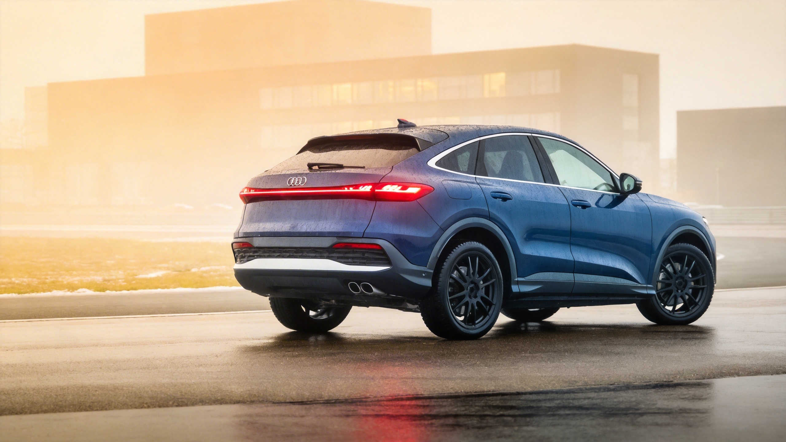Всё не так радужно: новый Audi Q5 удивил даже своих поклонников RUSSPAIN