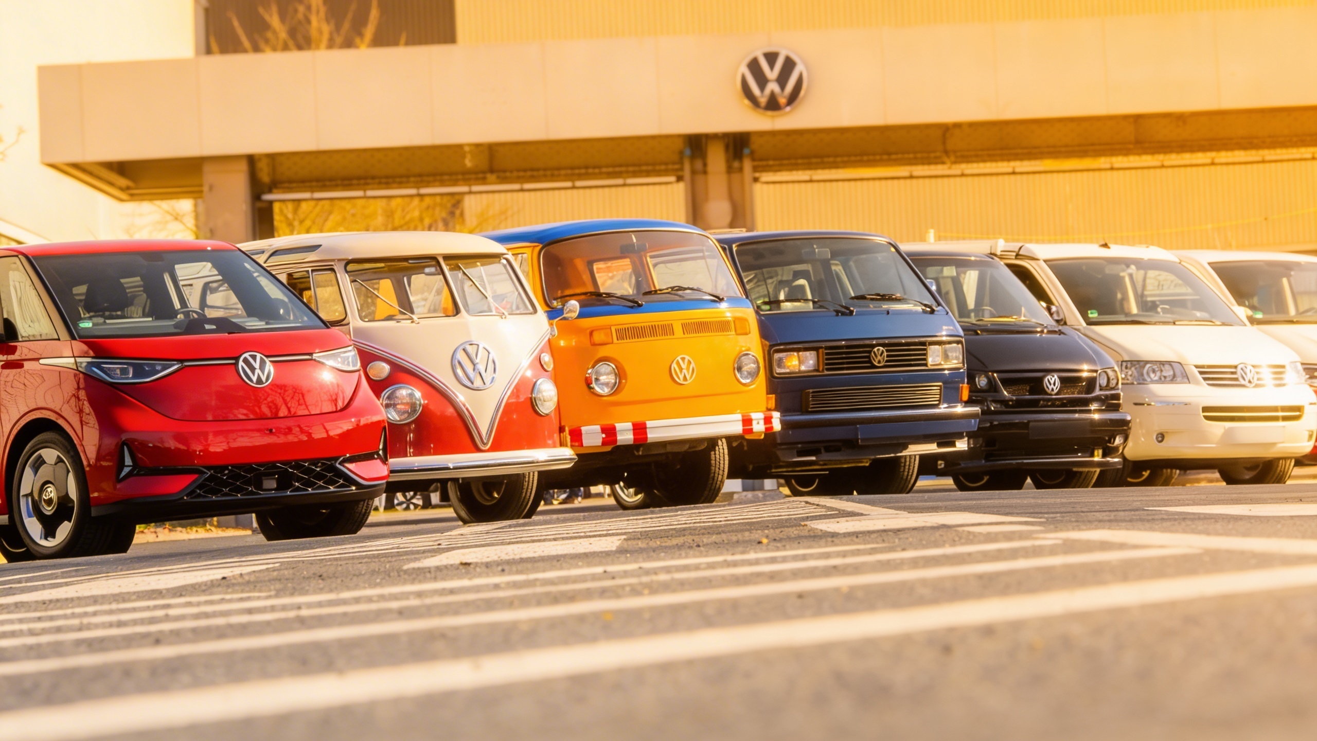Завод Volkswagen в Ганновере запускает серийное производство автономных ID. Buzz RUSSPAIN