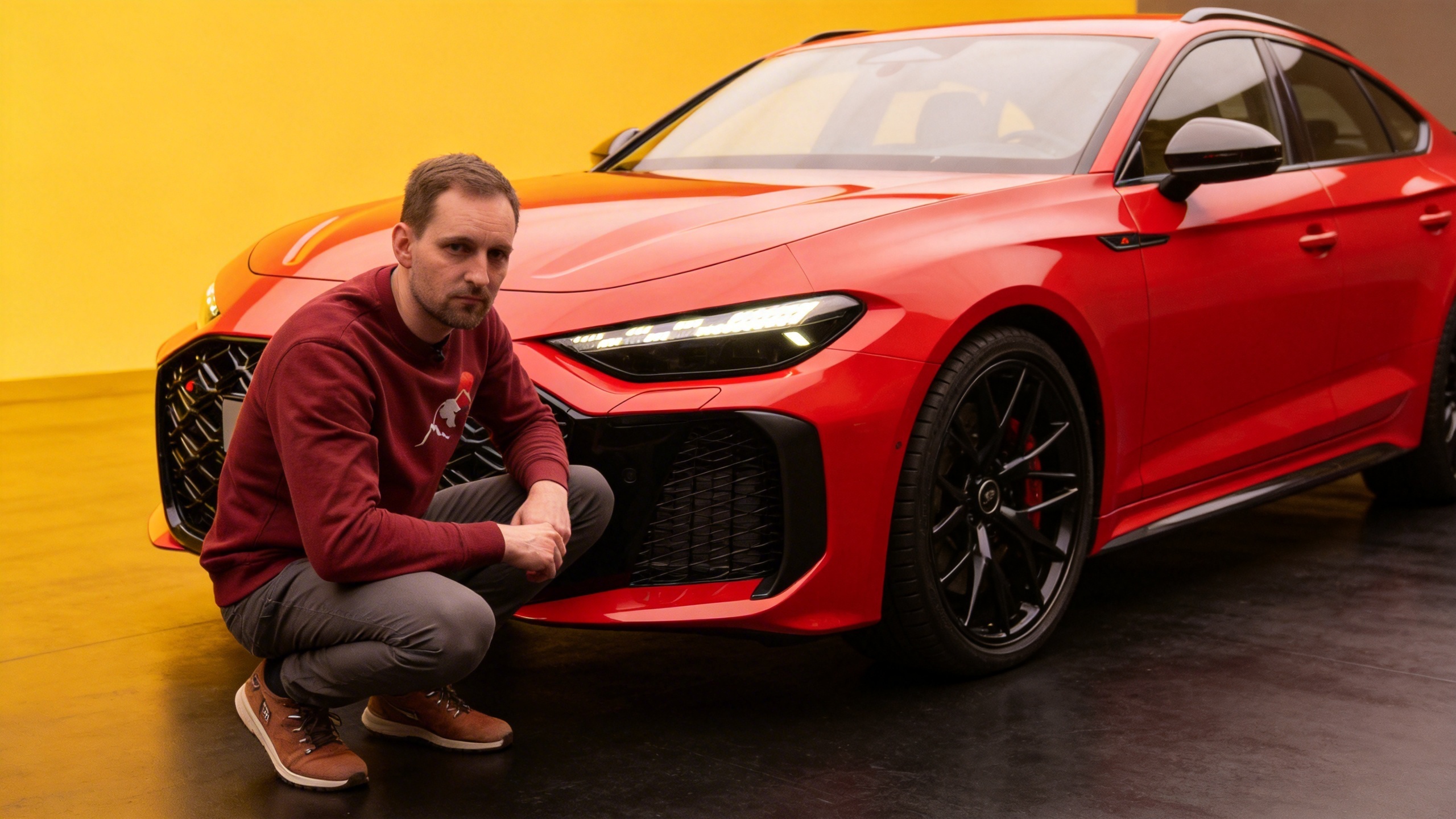 Audi RS5 стал гибридом и получил рекордную мощность для города и трассы RUSSPAIN