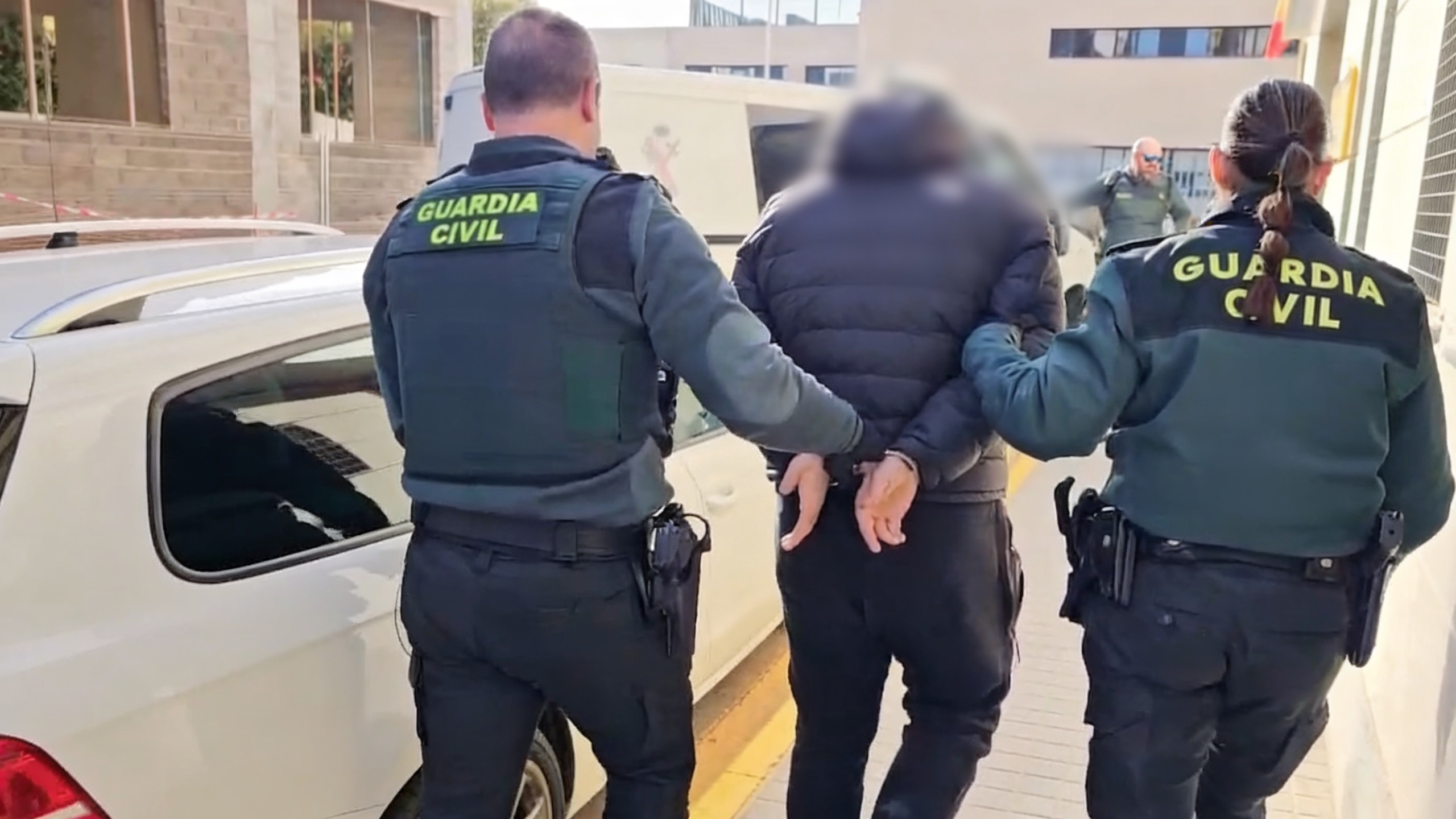 В Л’Оспиталет задержаны двое за нападение с мачете на охранника Renfe RUSSPAIN.RU