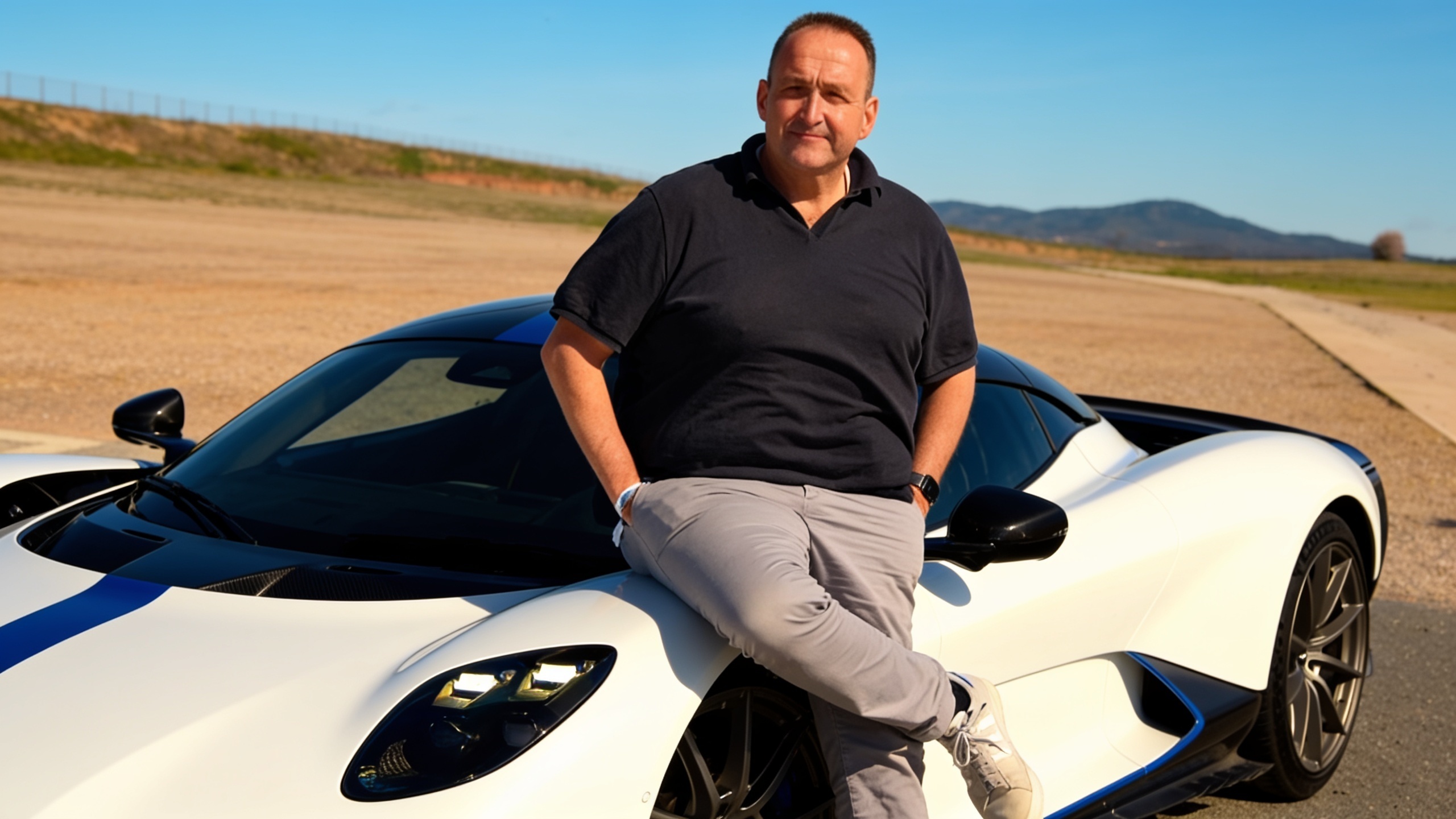 Aston Martin Valhalla: гибрид за миллион евро и 1 079 л.с. RUSSPAIN